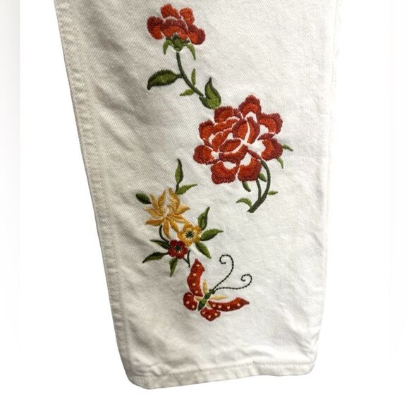 RARE! Reformation White Cynthia Straight Leg Mid Rise Denim Jeans - Picture 16 of 17